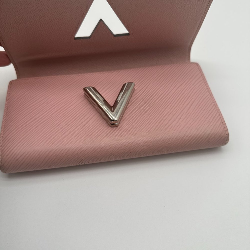 LOUIS VUITTON Epi Portefeuille Twist Long Wallet Pink with LV Dustbag - Picture 3 of 8